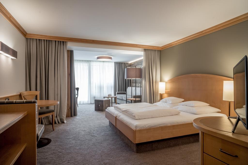 Hotel Tyrolerhof Сьолден Екстериор снимка